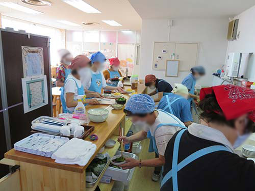 こども食堂の準備風景